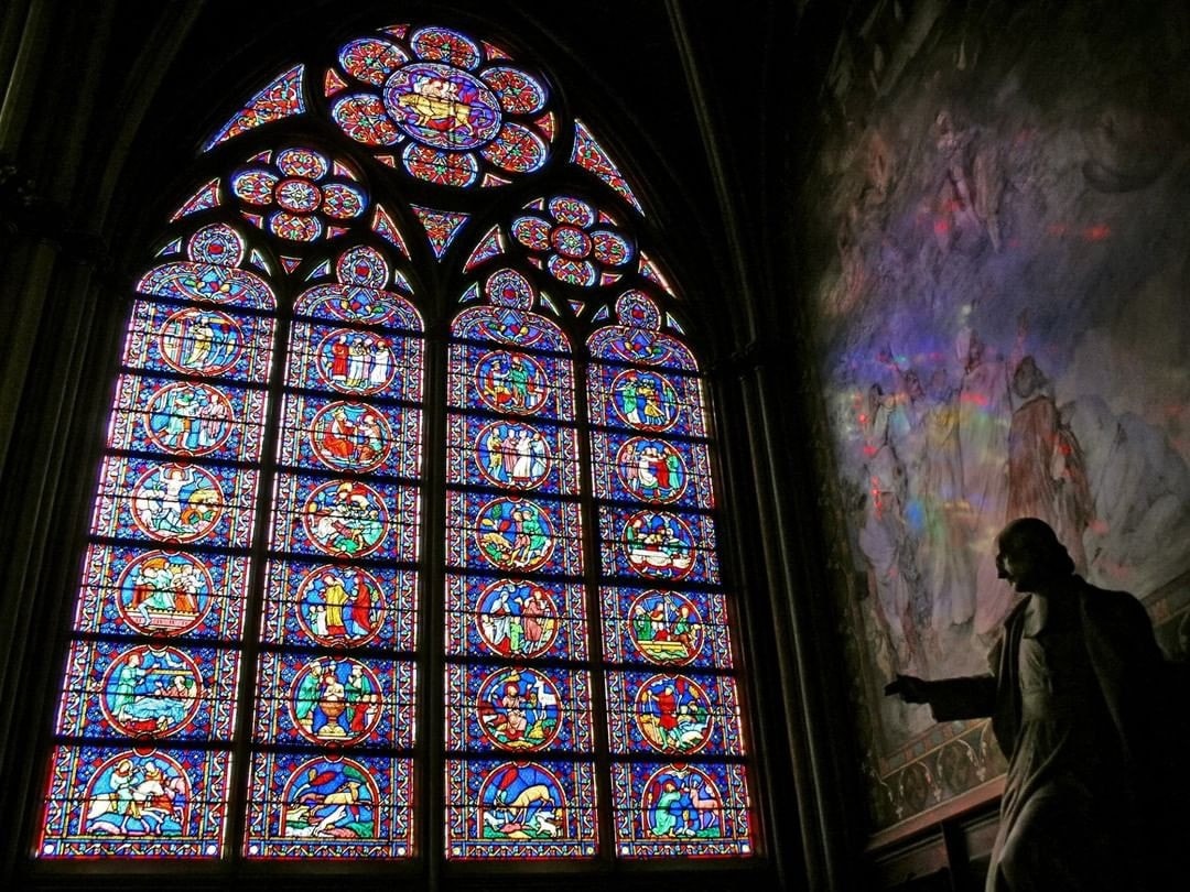 El Vitral de Notre-Dame uno de los más destacados en el mundo | Casa Sáastun
